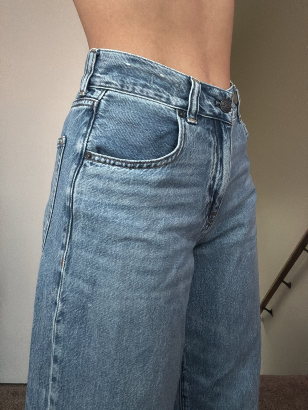 Classic Y2K 2000s High-Rise Wide Leg Jeans - Light Blue (24 PETITE)